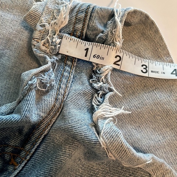 Vintage Levi’s 550 Cutoff Shorts Size 12 MIS - Picture 8 of 16